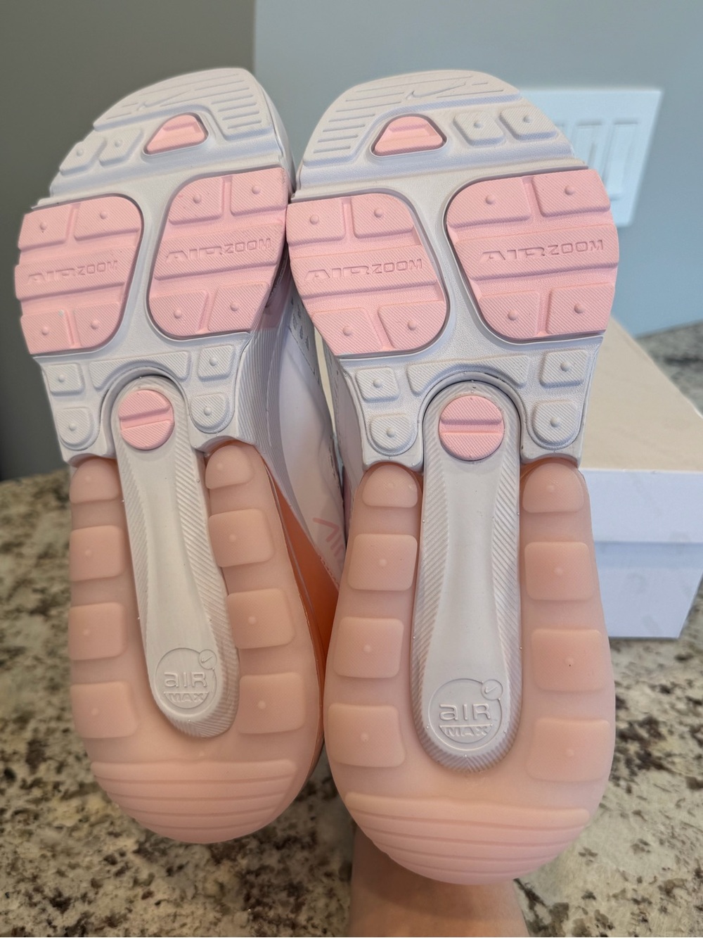 Nike Air Max 270 Premium - Picture 4 of 6